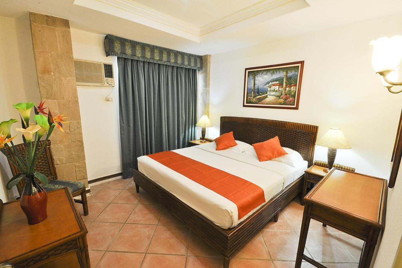 Paradise Garden Hotel And Convention Center Boracay Powered By Aston Manoc-Manoc Dış mekan fotoğraf